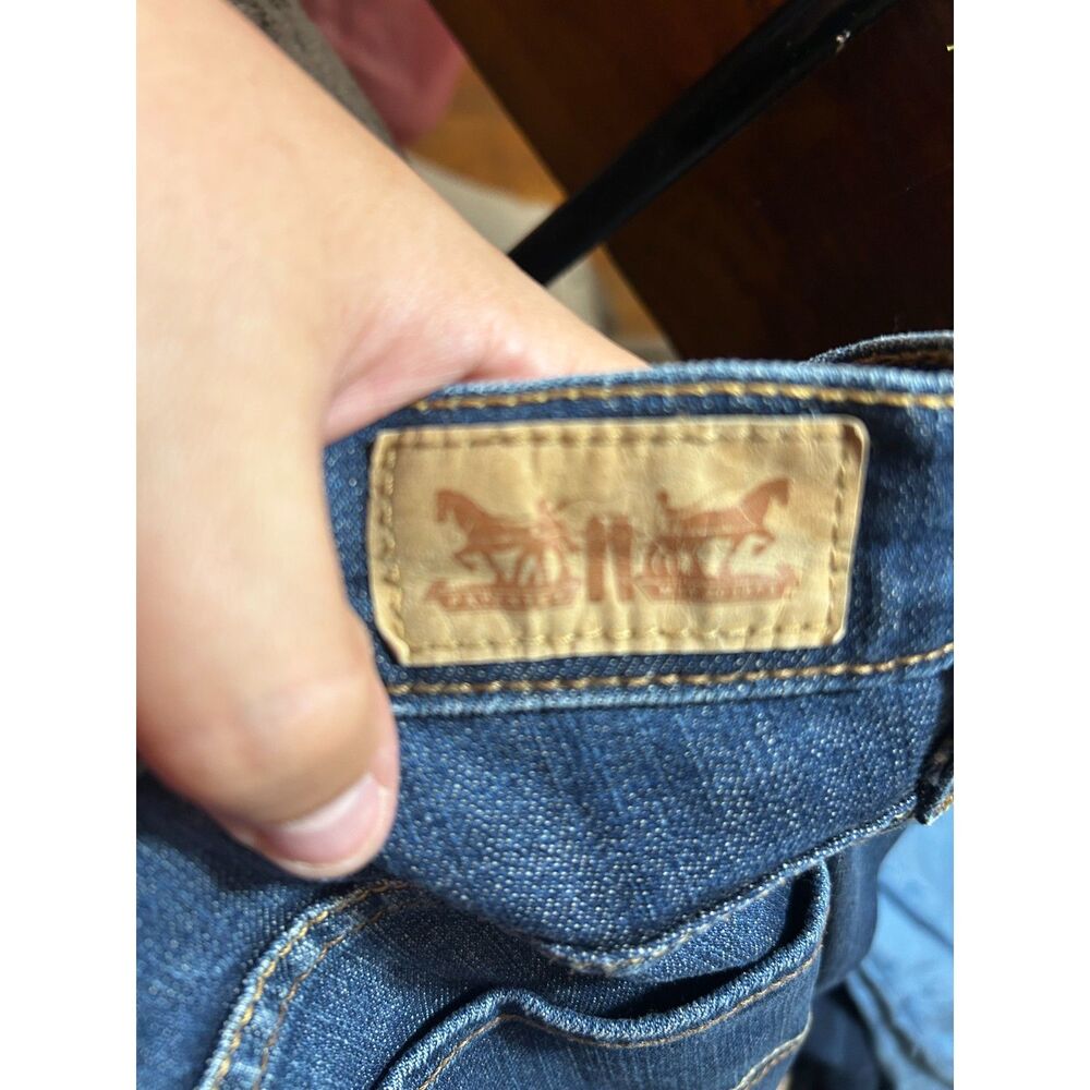 Levi Women's Jeans 14 M **See description
